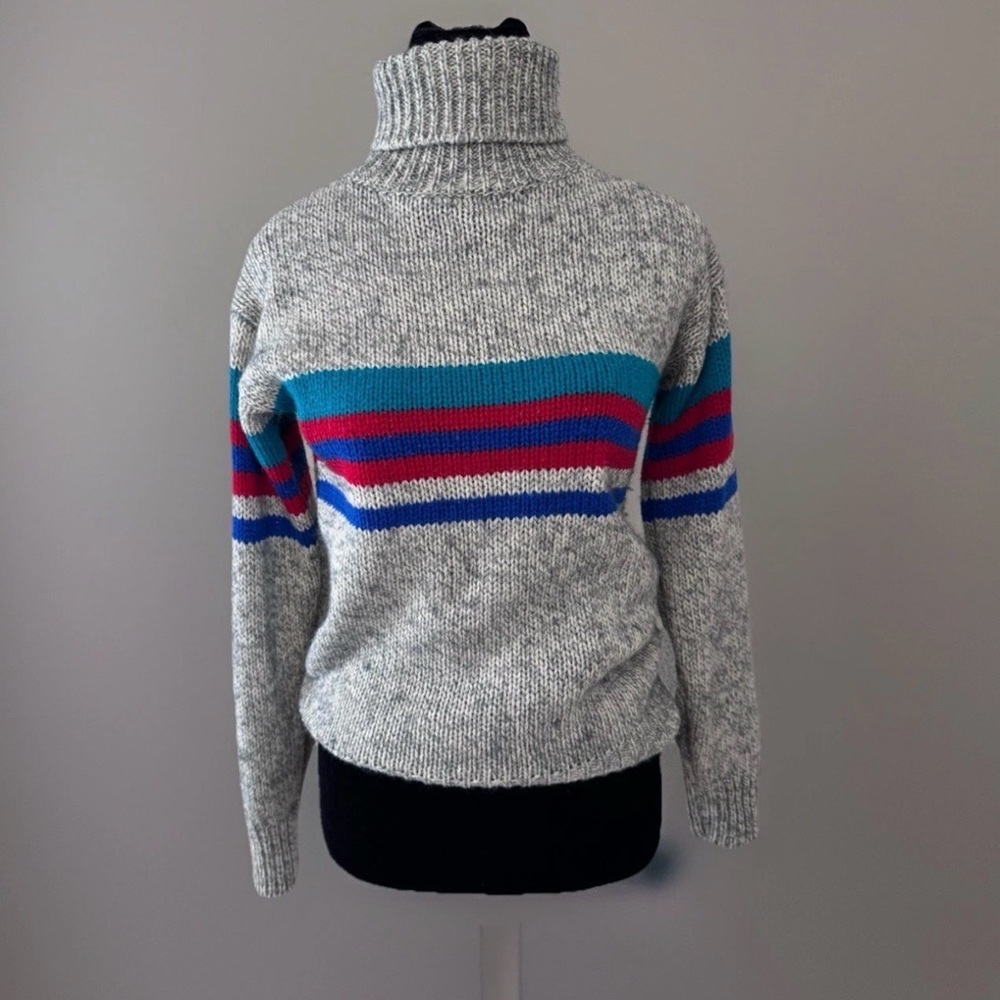 1980s VINTAGE DIANE VON FURSTENBERG Sweater Sz S Wool Blend Gray Red Blue Stripe